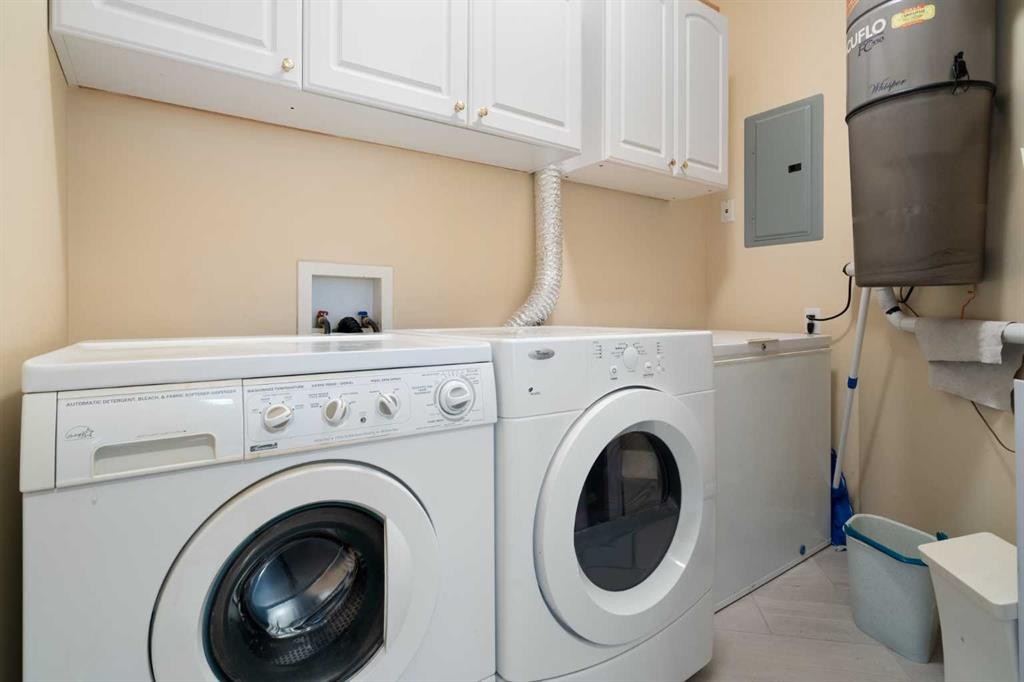 









2107


Patterson

View Southwest, .,
Calgary,




AB
T3H 3J9

