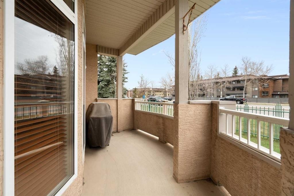 









2107


Patterson

View Southwest, .,
Calgary,




AB
T3H 3J9

