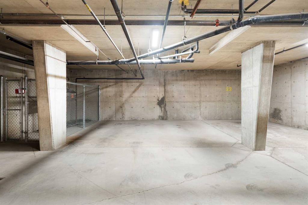 









2107


Patterson

View Southwest, .,
Calgary,




AB
T3H 3J9

