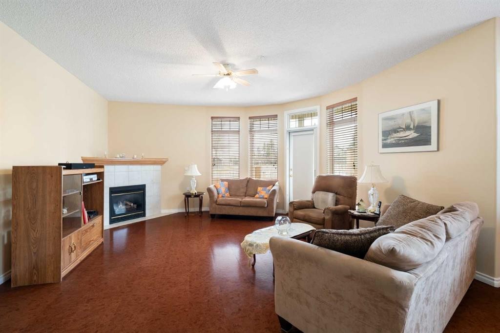 









2107


Patterson

View Southwest, .,
Calgary,




AB
T3H 3J9

