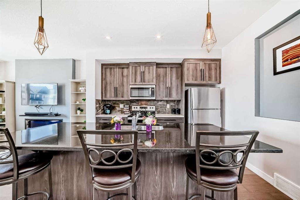 









1016


Lanark

Boulevard Southeast,
Airdrie,




AB
T4A 3L6


