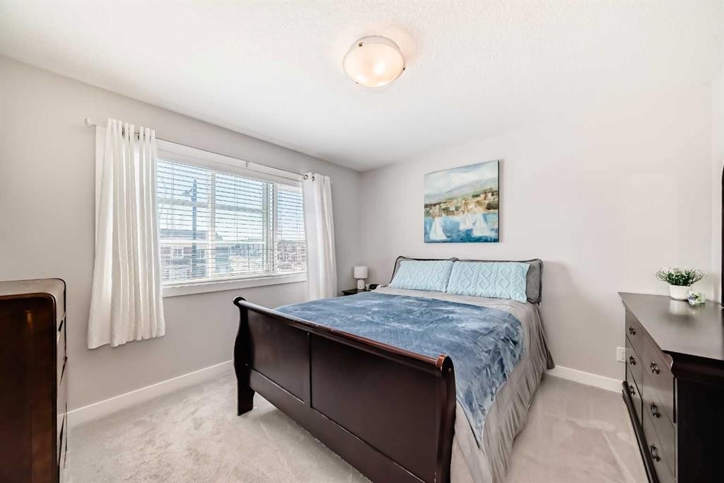 









1016


Lanark

Boulevard Southeast,
Airdrie,




AB
T4A 3L6

