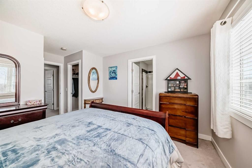 









1016


Lanark

Boulevard Southeast,
Airdrie,




AB
T4A 3L6

