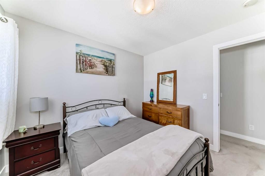 









1016


Lanark

Boulevard Southeast,
Airdrie,




AB
T4A 3L6

