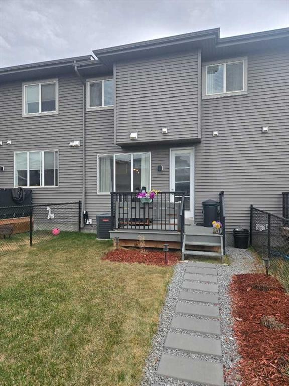 









1016


Lanark

Boulevard Southeast,
Airdrie,




AB
T4A 3L6

