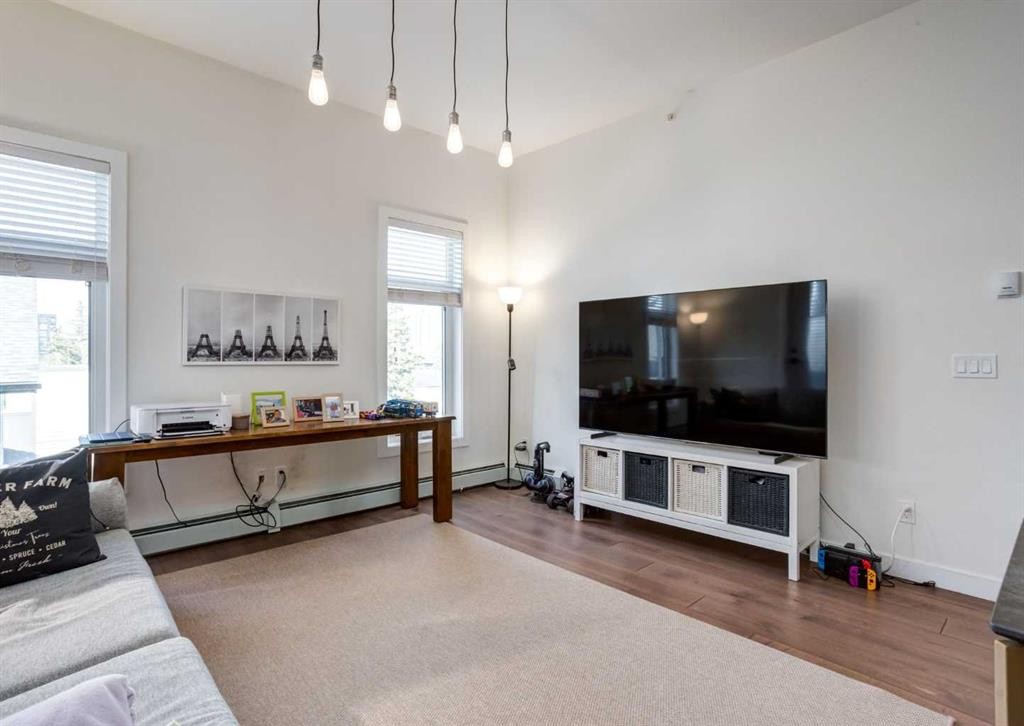 









2702


17

Avenue Southwest, 408,
Calgary,




AB
T3E 8A5

