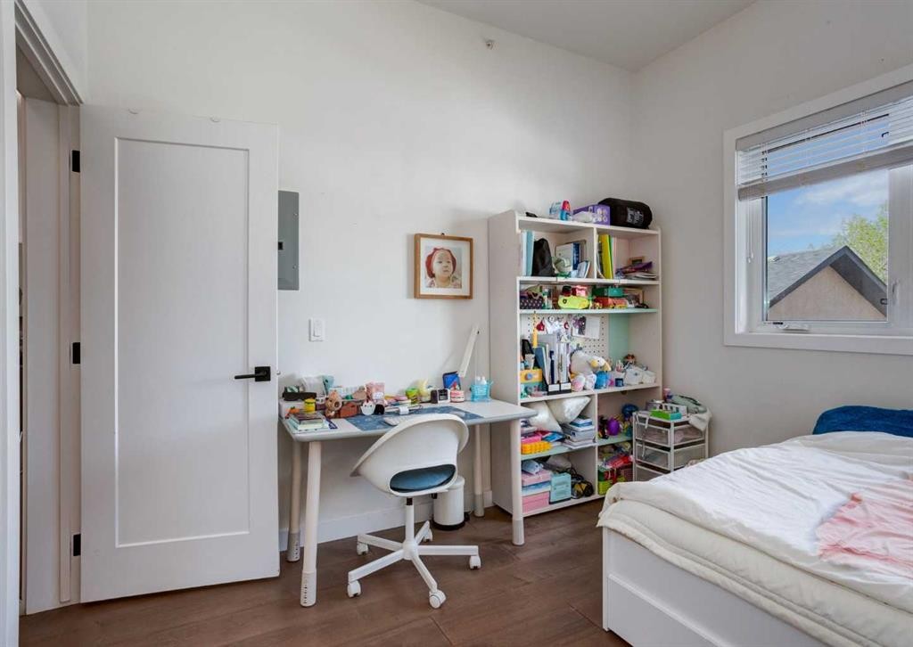 









2702


17

Avenue Southwest, 408,
Calgary,




AB
T3E 8A5

