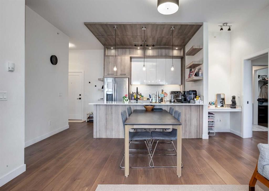 









2702


17

Avenue Southwest, 408,
Calgary,




AB
T3E 8A5

