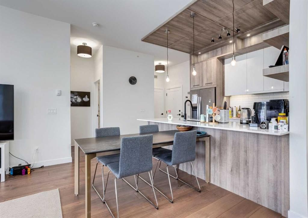 









2702


17

Avenue Southwest, 408,
Calgary,




AB
T3E 8A5

