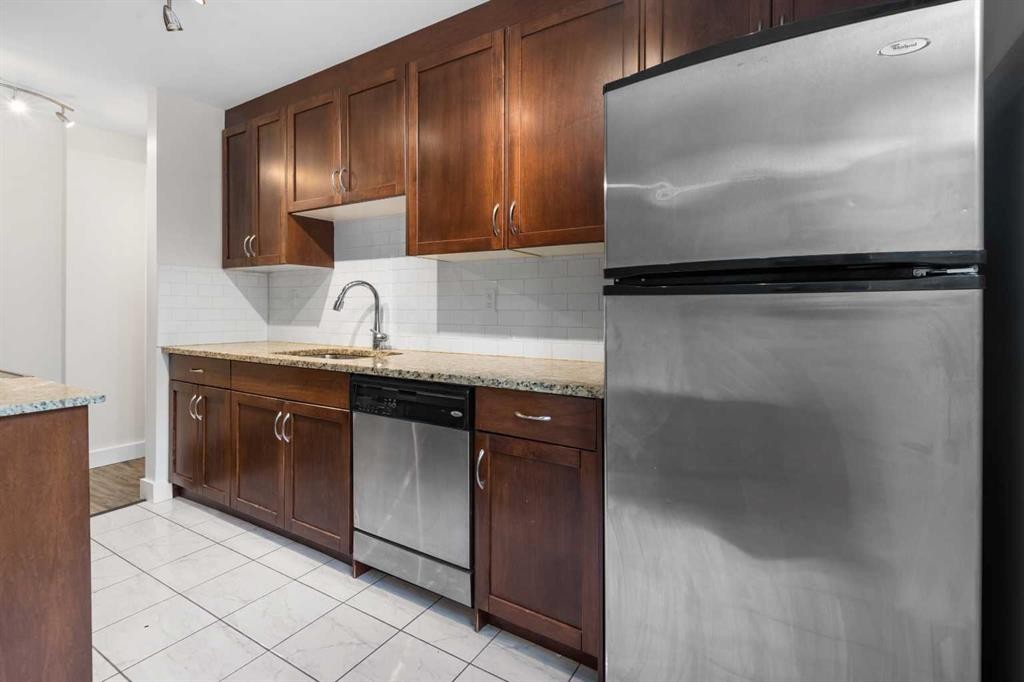 









824


4

Avenue Northwest, 103,
Calgary,




AB
T2N 0M8

