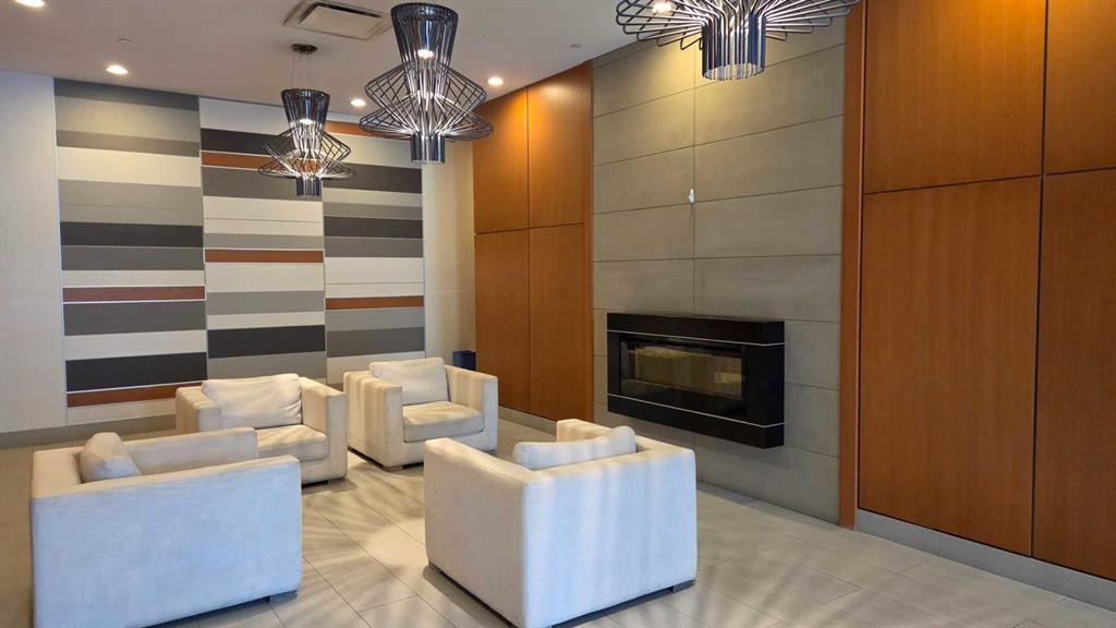 









560


6

Avenue Southeast, 407,
Calgary,




AB
T2G 1K7

