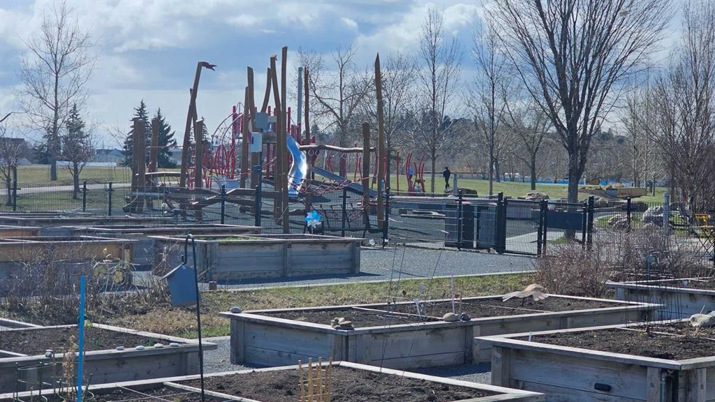 









560


6

Avenue Southeast, 407,
Calgary,




AB
T2G 1K7

