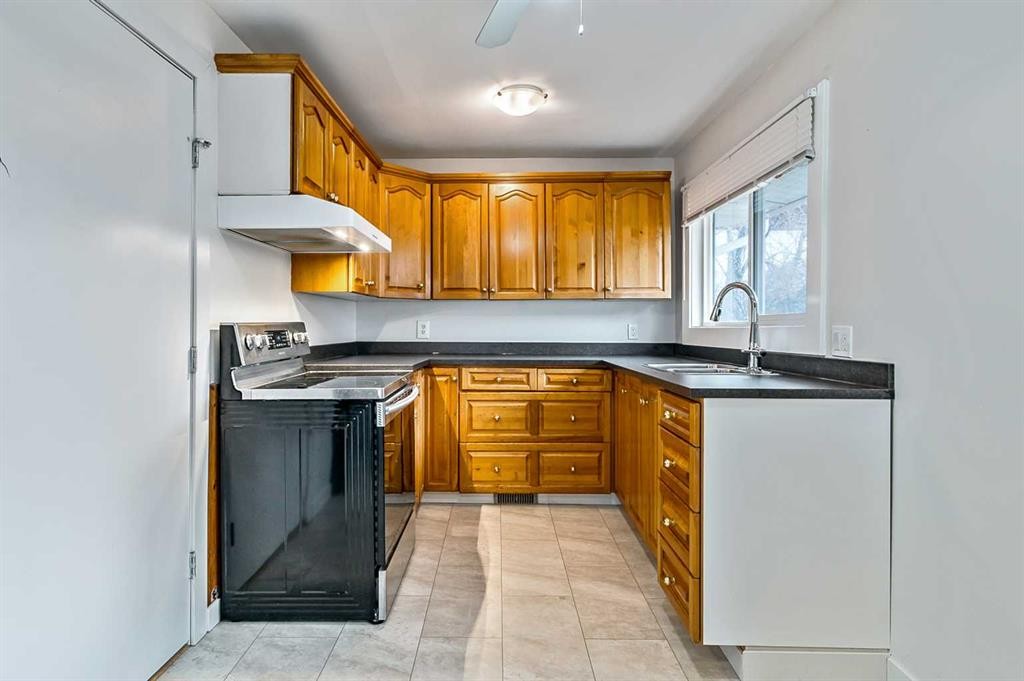 









30


Crescent

Road East,
Okotoks,




AB
T1S 1G4

