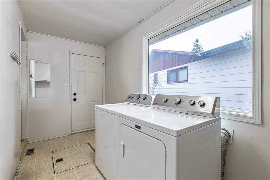 









30


Crescent

Road East,
Okotoks,




AB
T1S 1G4

