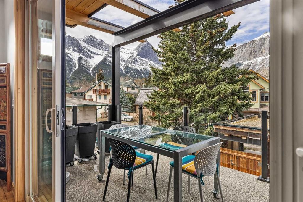 









700


8

Avenue,
Canmore,




AB
T1W 2E3

