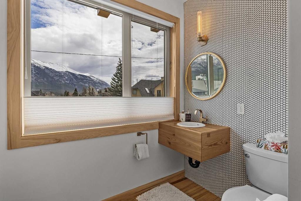 









700


8

Avenue,
Canmore,




AB
T1W 2E3

