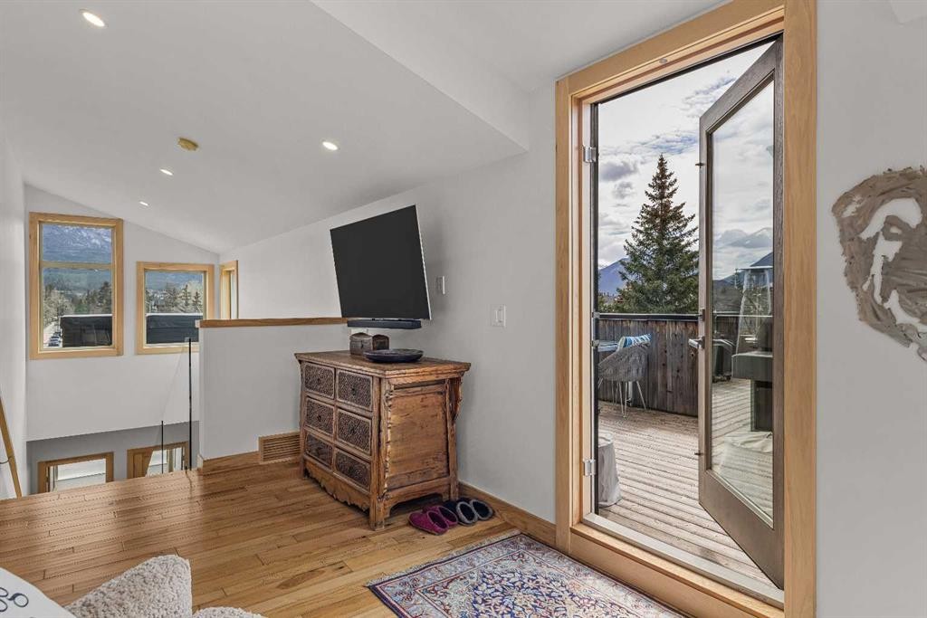 









700


8

Avenue,
Canmore,




AB
T1W 2E3


