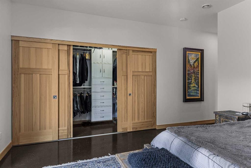 









700


8

Avenue,
Canmore,




AB
T1W 2E3

