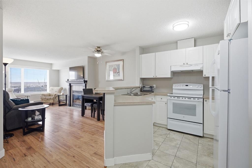 









950


Arbour Lake

Road Northwest, 1103,
Calgary,




AB
T3G 5B8

