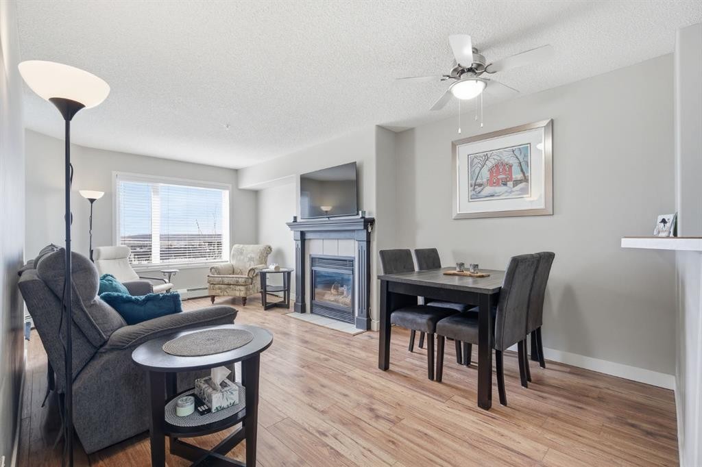 









950


Arbour Lake

Road Northwest, 1103,
Calgary,




AB
T3G 5B8

