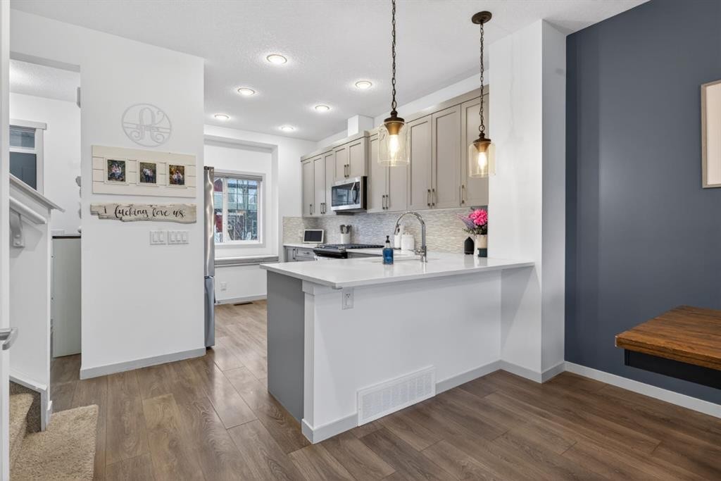 









75


Masters

Heights Southeast,
Calgary,




AB
T3M2M7

