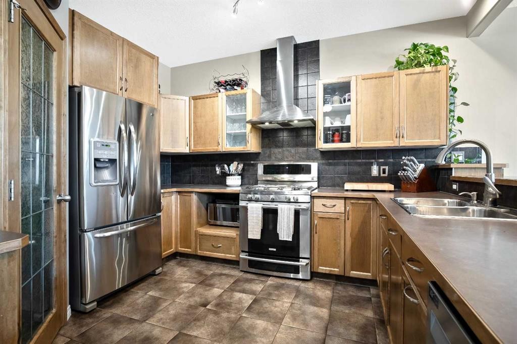 









29


Mahogany

View Southeast,
Calgary,




AB
T3M 0T3

