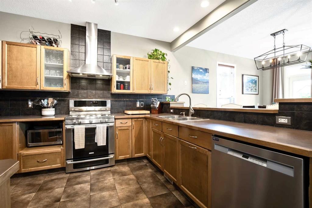 









29


Mahogany

View Southeast,
Calgary,




AB
T3M 0T3

