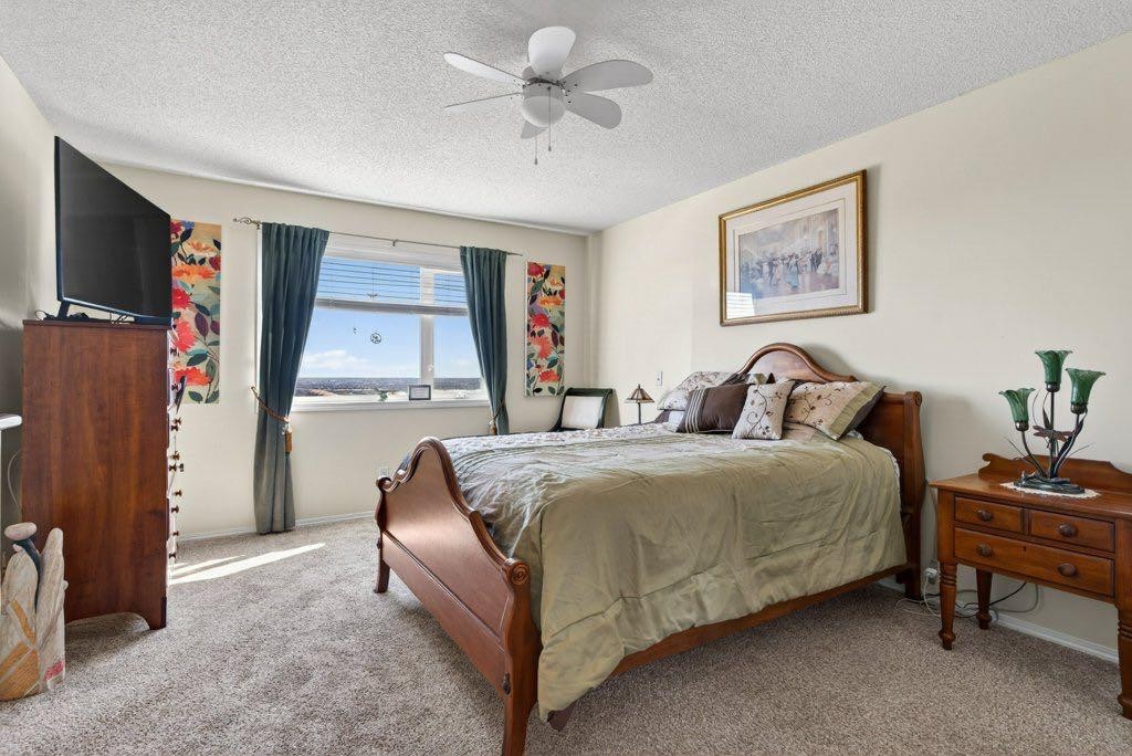 









92


Hamptons

Link Northwest,
Calgary,




AB
T3A 5V9

