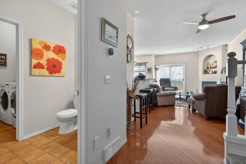 









92


Hamptons

Link Northwest,
Calgary,




AB
T3A 5V9

