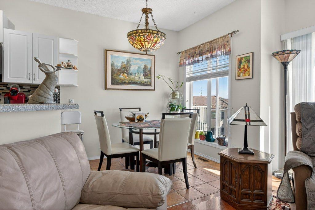 









92


Hamptons

Link Northwest,
Calgary,




AB
T3A 5V9

