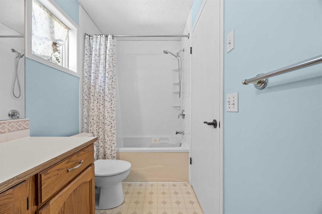 









316


Coventry

Close Northeast,
Calgary,




AB
T3K 4C5

