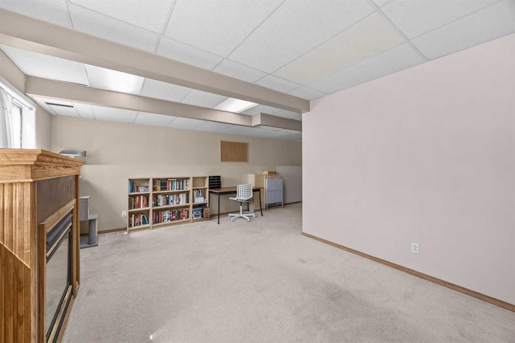 









316


Coventry

Close Northeast,
Calgary,




AB
T3K 4C5

