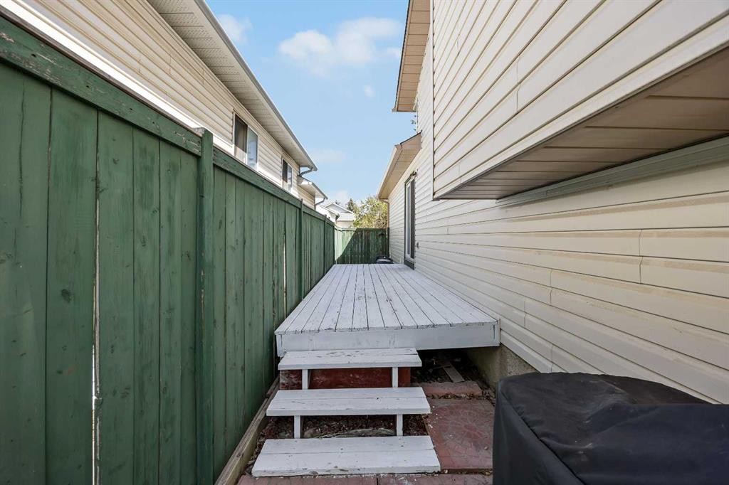 









316


Coventry

Close Northeast,
Calgary,




AB
T3K 4C5

