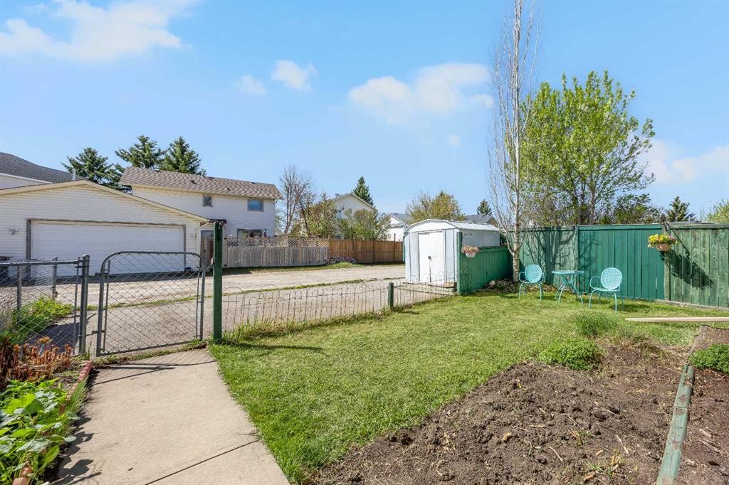 









316


Coventry

Close Northeast,
Calgary,




AB
T3K 4C5

