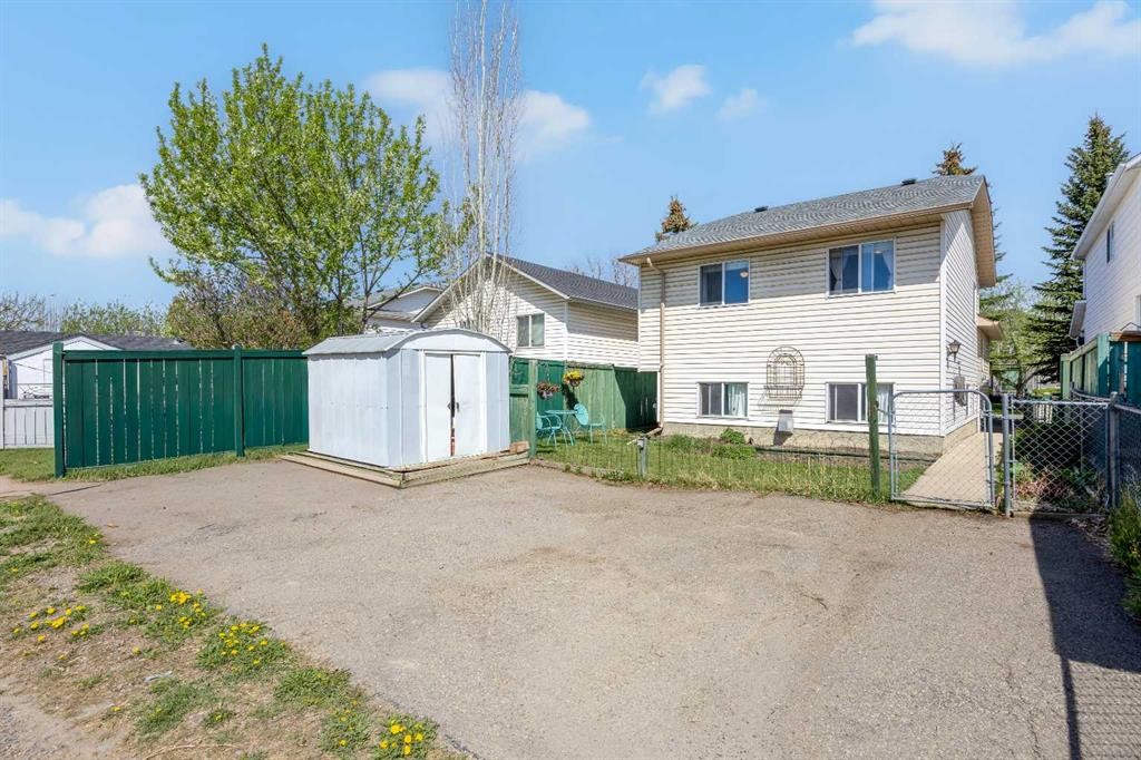 









316


Coventry

Close Northeast,
Calgary,




AB
T3K 4C5

