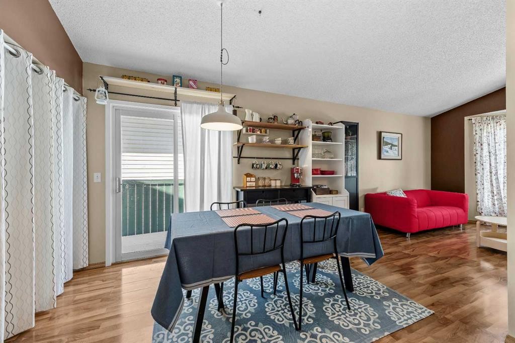 









316


Coventry

Close Northeast,
Calgary,




AB
T3K 4C5

