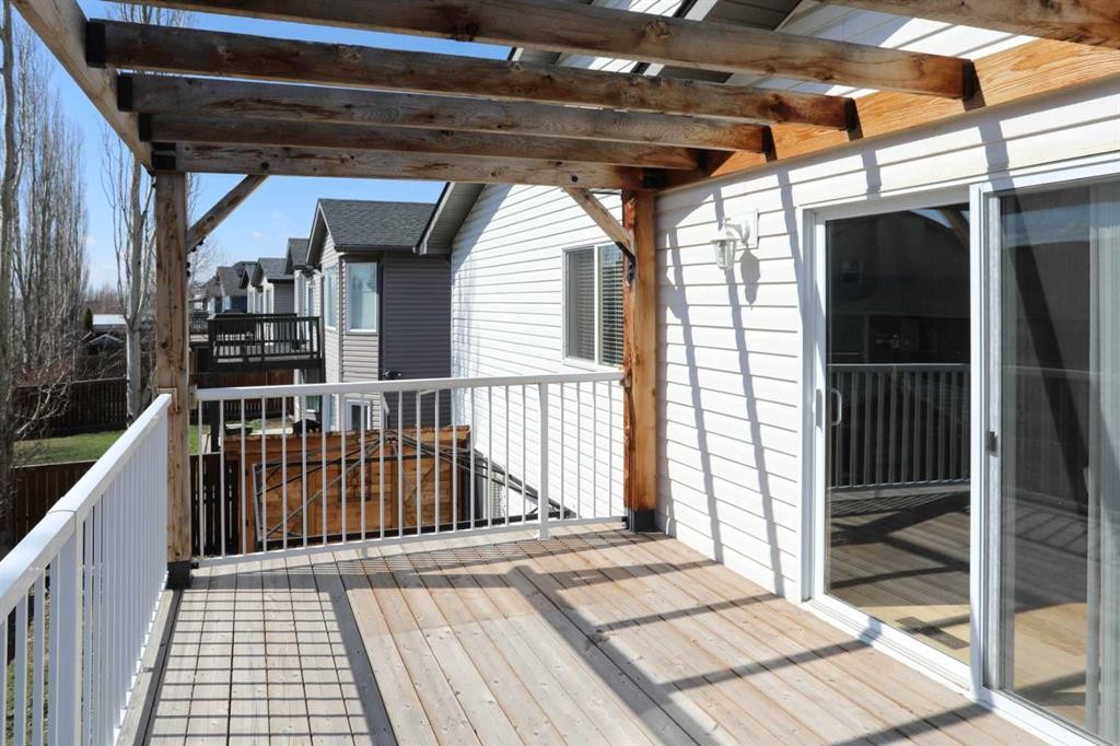 









412


Highland

Close,
Strathmore,




AB
T2A3M9

