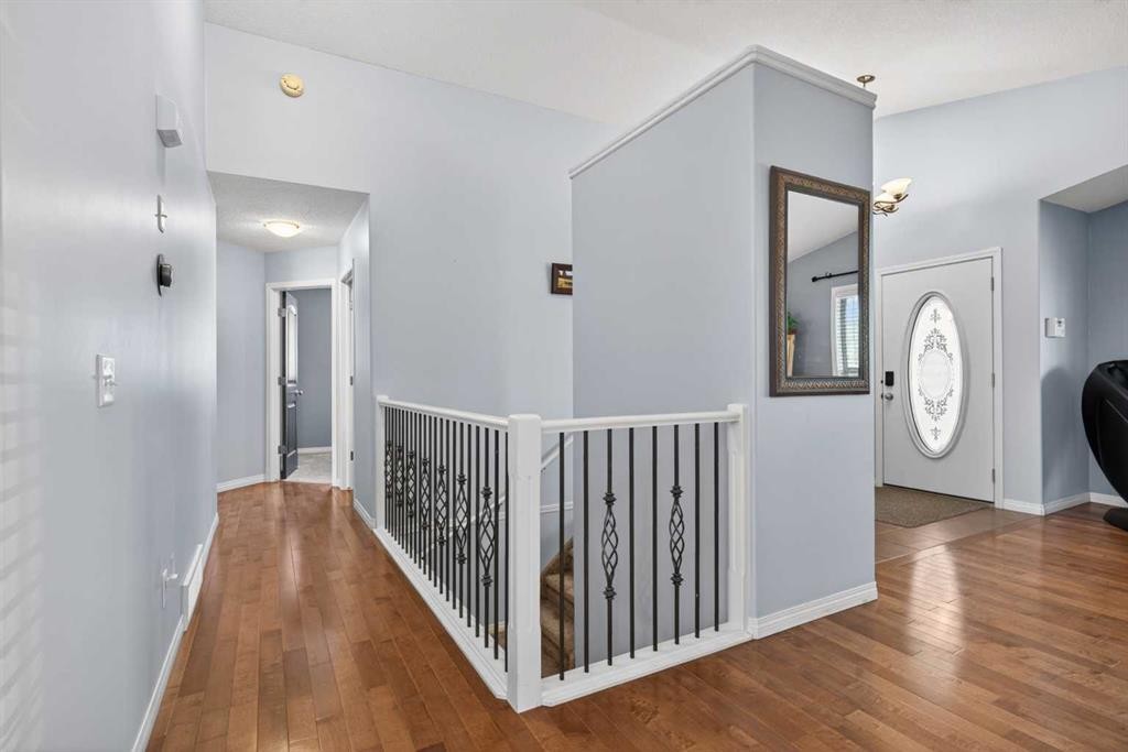 









412


Highland

Close,
Strathmore,




AB
T2A3M9


