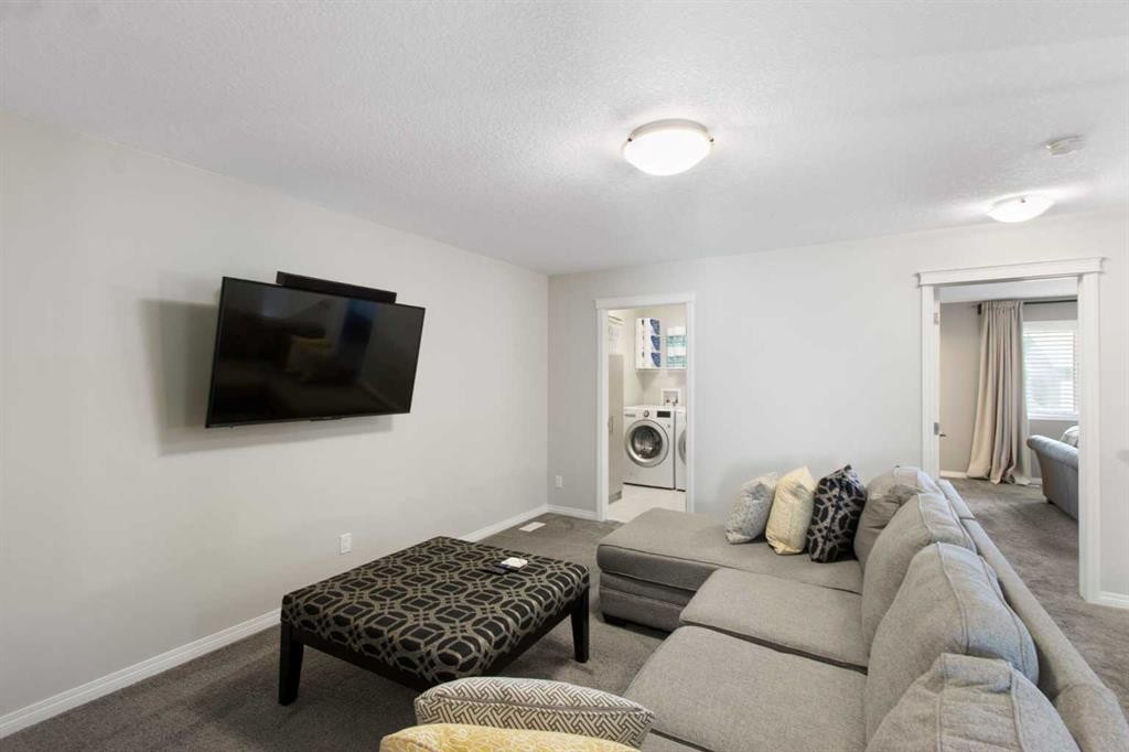 









32


Wolf Creek

Street Southeast,
Calgary,




AB
T2X4V2

