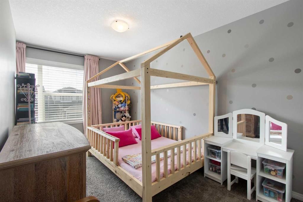 









32


Wolf Creek

Street Southeast,
Calgary,




AB
T2X4V2

