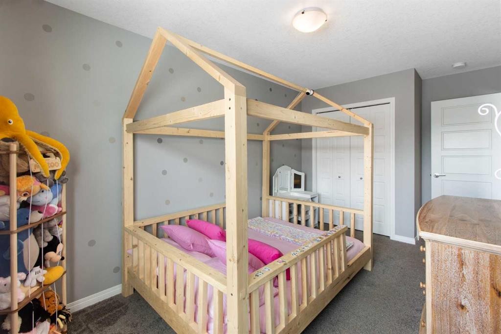 









32


Wolf Creek

Street Southeast,
Calgary,




AB
T2X4V2

