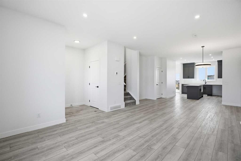 









217


Bridgeport

Gate,
Chestermere,




AB
T1X 3E2


