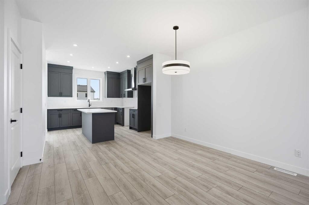 









217


Bridgeport

Gate,
Chestermere,




AB
T1X 3E2

