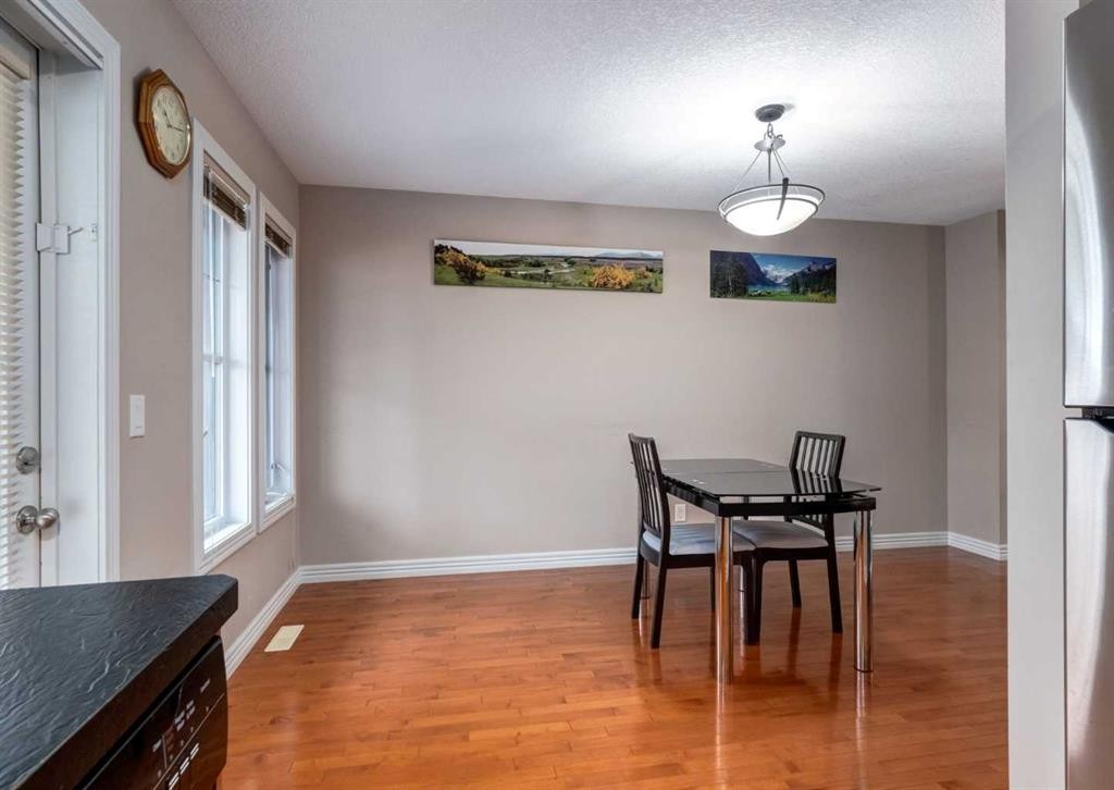 









12


Royal Oak

Lane Northwest,
Calgary,




AB
T3G 6B5

