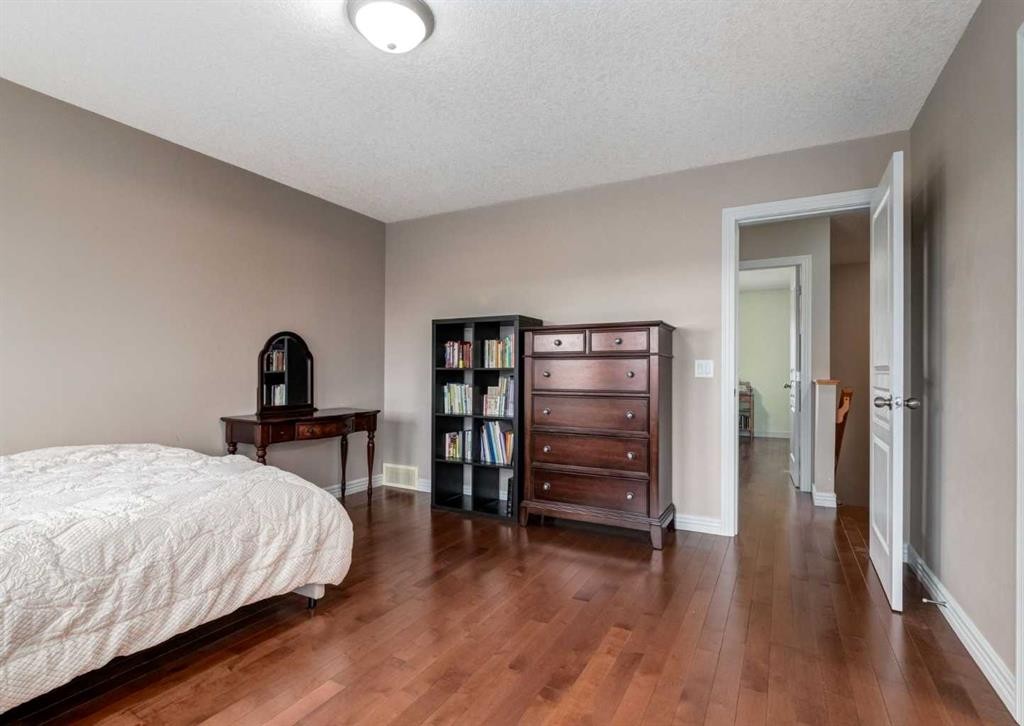 









12


Royal Oak

Lane Northwest,
Calgary,




AB
T3G 6B5


