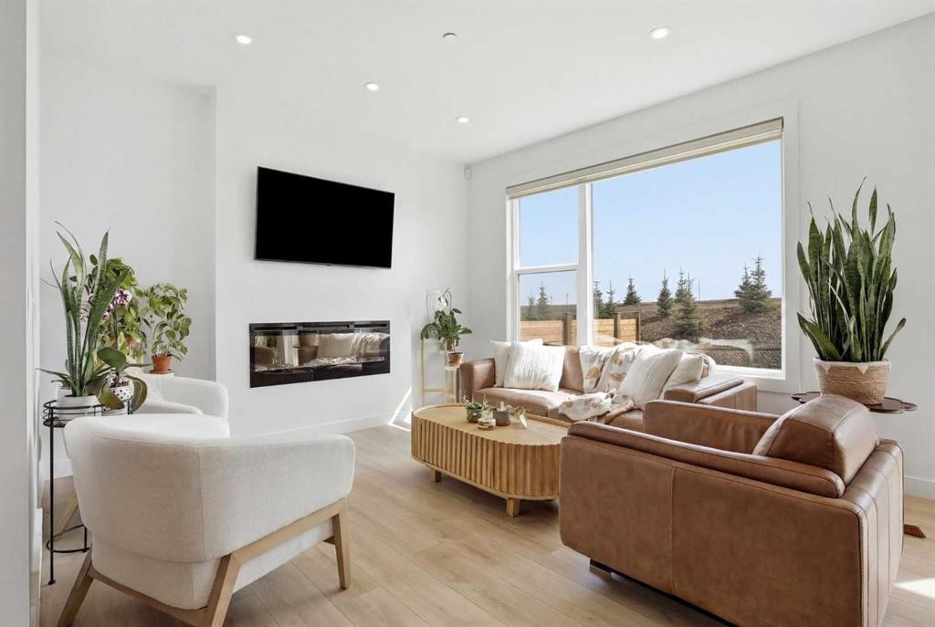 









360


Calhoun

Common Northeast,
Calgary,




AB
T3P 1T2


