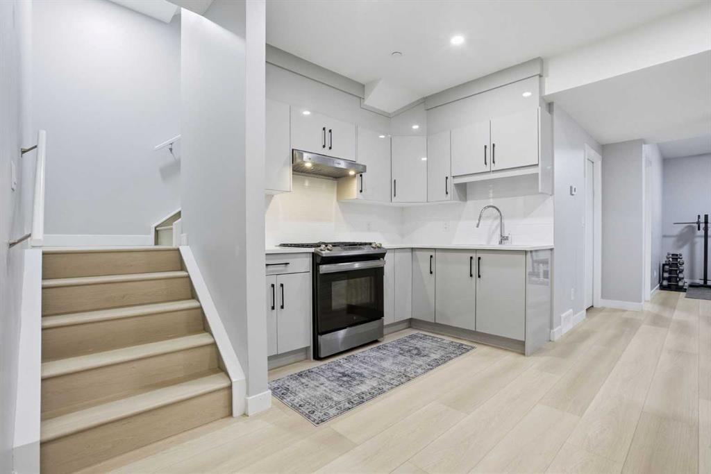 









360


Calhoun

Common Northeast,
Calgary,




AB
T3P 1T2

