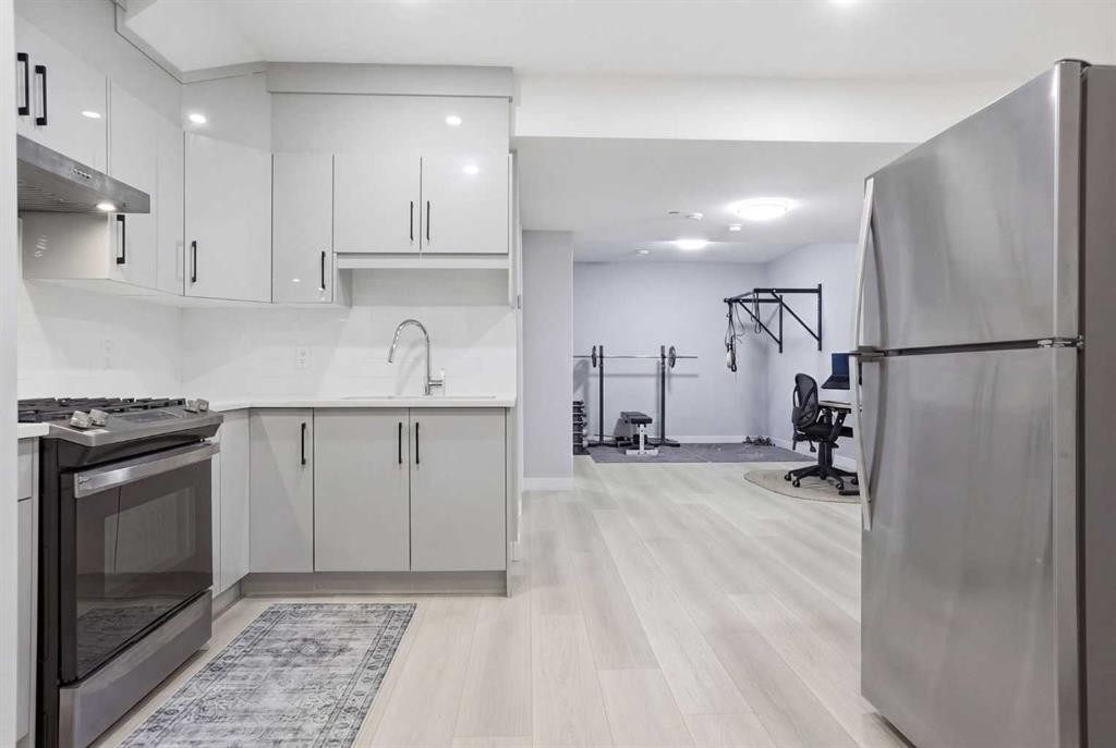 









360


Calhoun

Common Northeast,
Calgary,




AB
T3P 1T2

