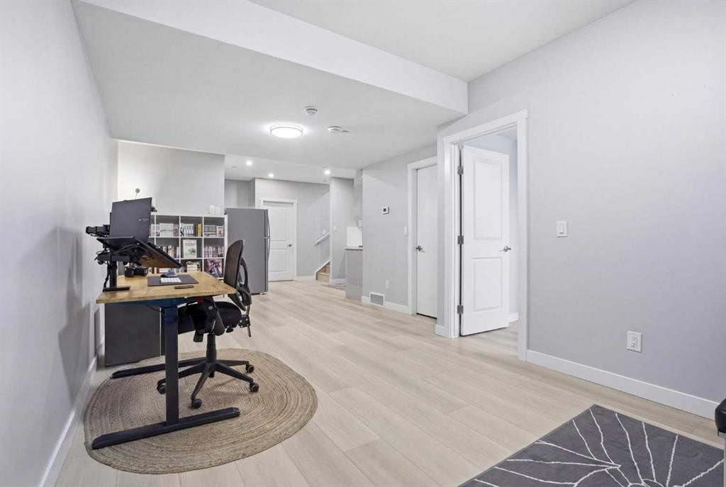 









360


Calhoun

Common Northeast,
Calgary,




AB
T3P 1T2

