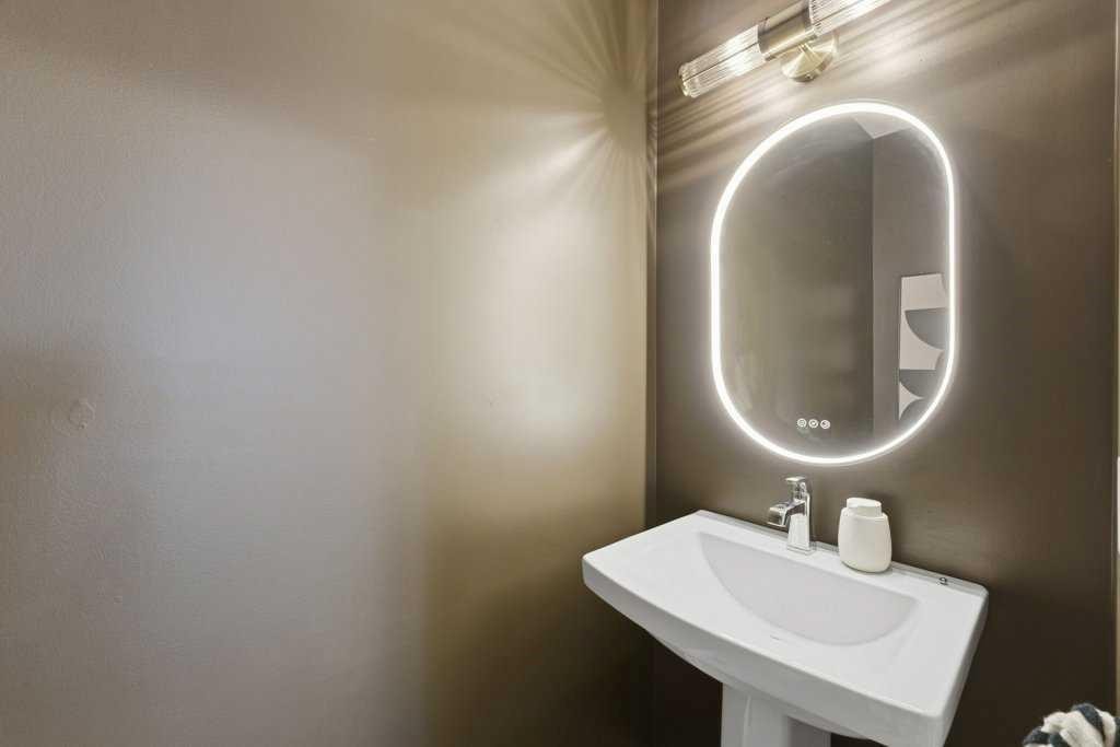 









34


Walgrove

Link Southeast,
Calgary,




AB
T2X 2H6

